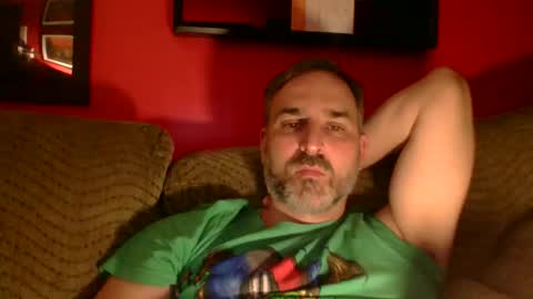 Snapshot of beardedambition chatting on 06-10-26, 12:44 beardedambition online show from 06-10-26, 12:44