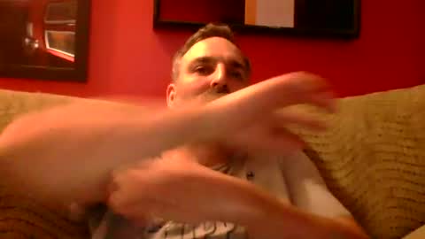 Snapshot of beardedambition chatting on 06-20-26, 02:25 beardedambition online show from 06-20-26, 02:25
