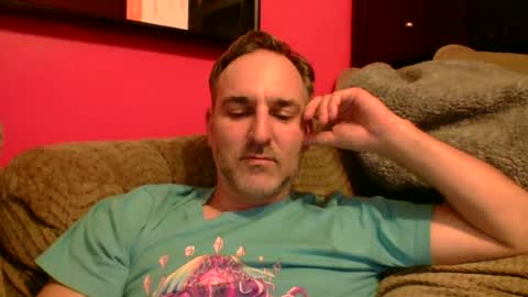 Snapshot of beardedambition chatting on 06-27-26, 02:38 beardedambition online show from 06-27-26, 02:38