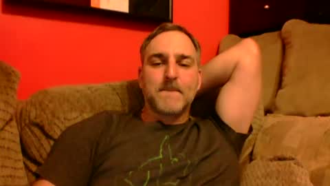 Snapshot of beardedambition chatting on 06-27-26, 10:48 beardedambition online show from 06-27-26, 10:48