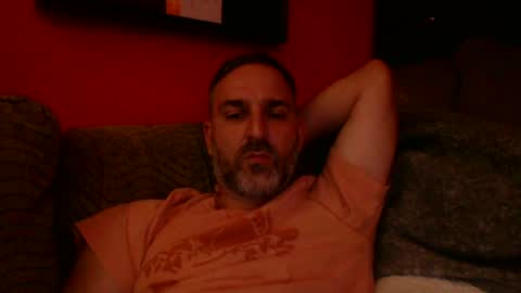 Snapshot of beardedambition chatting on 07-17-26, 03:35 beardedambition online show from 07-17-26, 03:35