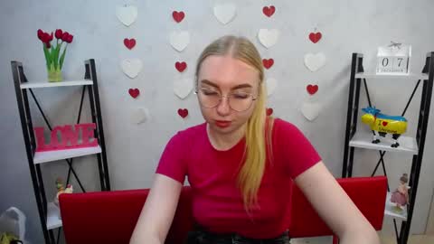 Snapshot of beatriceflyy chatting on 12-07-24, 03:52 BeatriceFlyy online show from 12-07-24, 03:52
