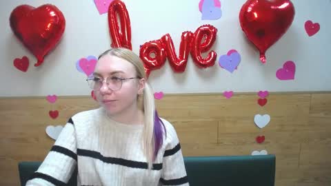 Snapshot of beatriceflyy chatting on 01-26-25, 04:30 BeatriceFlyy online show from 01-26-25, 04:30