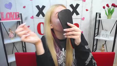 Snapshot of beatriceflyy chatting on 01-28-25, 02:53 BeatriceFlyy online show from 01-28-25, 02:53