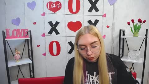 Snapshot of beatriceflyy chatting on 02-01-25, 01:41 BeatriceFlyy online show from 02-01-25, 01:41