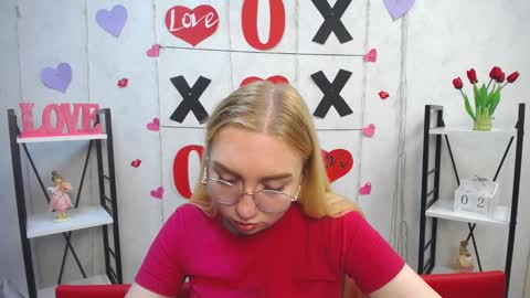 Snapshot of beatriceflyy chatting on 02-02-25, 04:11 BeatriceFlyy online show from 02-02-25, 04:11