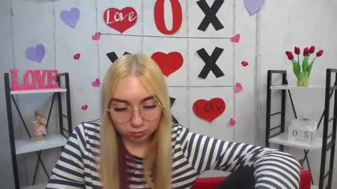 Snapshot of beatriceflyy chatting on 03-05-25, 04:24 BeatriceFlyy online show from 03-05-25, 04:24