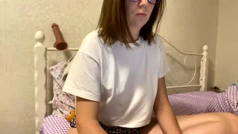 Snapshot of beatricetender chatting on 11-10-25, 06:18 BeatriceTender online show from 11-10-25, 06:18