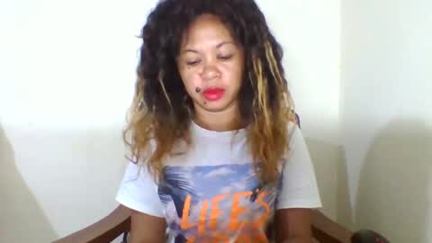 Snapshot of beaute_choco chatting on 10-26-25, 06:03 Eva online show from 10-26-25, 06:03