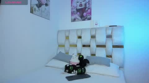 Snapshot of beautiful_doll888 chatting on 02-10-25, 06:20 Valeria online show from 02-10-25, 06:20