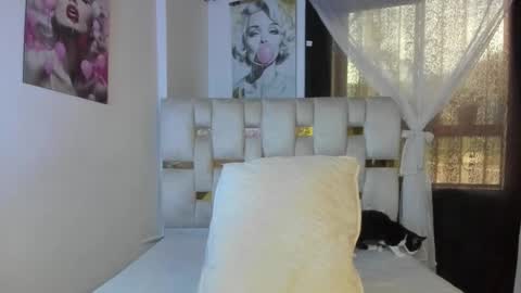 Valeria online show from 02-18-26, 09:44