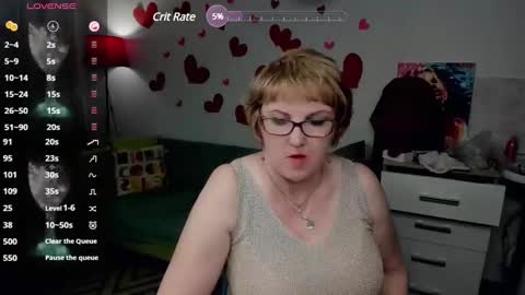 Snapshot of beautiful_lina7 chatting on 02-18-25, 10:03 your Lana online show from 02-18-25, 10:03