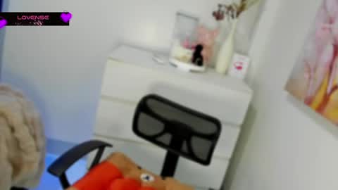 Snapshot of beautiful_mistake chatting on 04-26-26, 10:24 Aleah Mendez online show from 04-26-26, 10:24