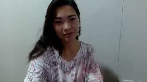 Snapshot of beautiful_sm1le chatting on 11-14-25, 06:34 Smiley online show from 11-14-25, 06:34