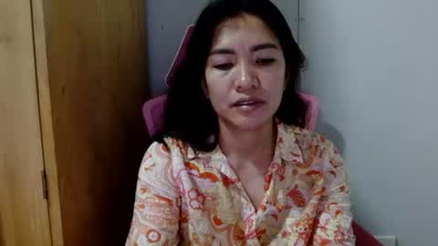 Snapshot of beautiful_sm1le chatting on 03-18-26, 05:10 Smiley online show from 03-18-26, 05:10