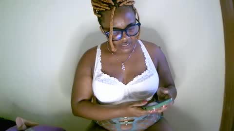 beautifulpeach2 online show from 02-05-25, 12:38