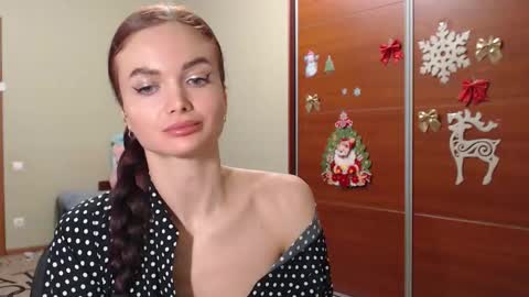 Snapshot of beauty_fruity chatting on 01-08-26, 02:25 Maria online show from 01-08-26, 02:25
