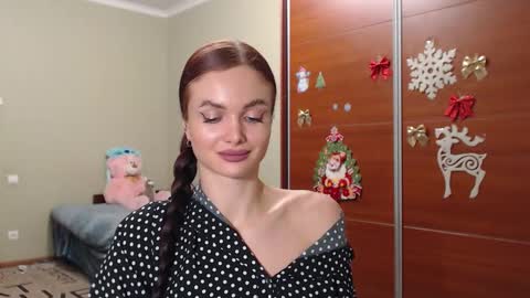 Snapshot of beauty_fruity chatting on 01-09-26, 03:15 Maria online show from 01-09-26, 03:15