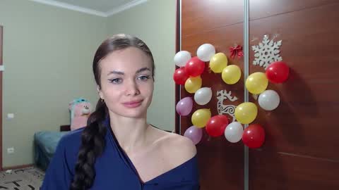 Snapshot of beauty_fruity chatting on 02-13-26, 12:17 Maria online show from 02-13-26, 12:17