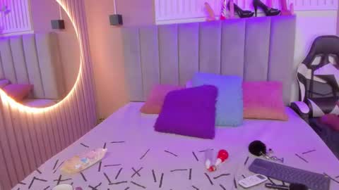 Chantall online show from 03-11-26, 03:56