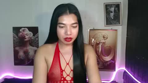 Snapshot of beautyqueens_cum chatting on 09-17-25, 04:52 beautyqueens_cum online show from 09-17-25, 04:52