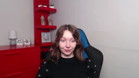 Snapshot of beautyzoexx chatting on 12-12-24, 06:36 Zoe online show from 12-12-24, 06:36