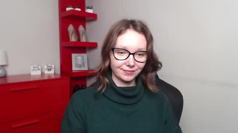 Snapshot of beautyzoexx chatting on 01-08-25, 12:37 Zoe online show from 01-08-25, 12:37