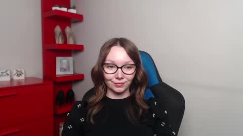 Snapshot of beautyzoexx chatting on 02-19-25, 12:00 Zoe online show from 02-19-25, 12:00