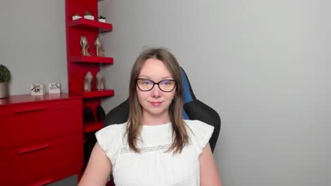 Snapshot of beautyzoexx chatting on 09-16-25, 05:30 Zoe online show from 09-16-25, 05:30