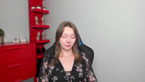 Snapshot of beautyzoexx chatting on 09-18-25, 05:31 Zoe online show from 09-18-25, 05:31