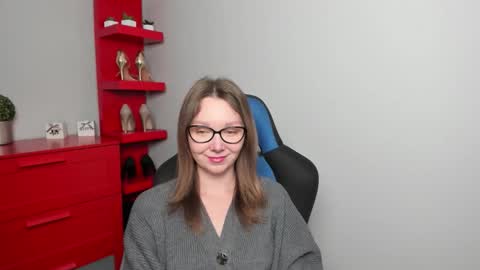 Snapshot of beautyzoexx chatting on 10-15-25, 05:40 Zoe online show from 10-15-25, 05:40