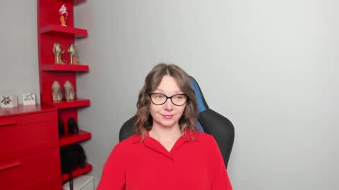 Snapshot of beautyzoexx chatting on 05-18-26, 05:35 Zoe online show from 05-18-26, 05:35