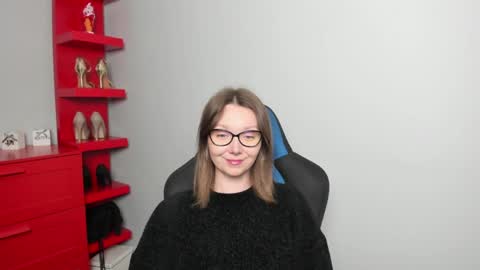 Snapshot of beautyzoexx chatting on 05-19-26, 05:36 Zoe online show from 05-19-26, 05:36