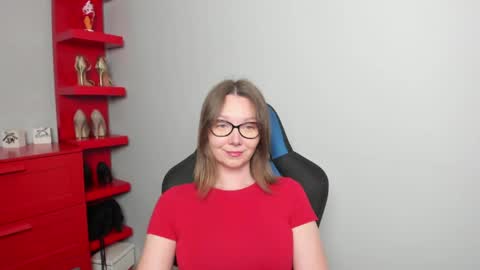 Snapshot of beautyzoexx chatting on 05-20-26, 05:57 Zoe online show from 05-20-26, 05:57