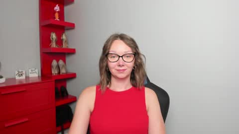 Snapshot of beautyzoexx chatting on 07-16-26, 05:46 Zoe online show from 07-16-26, 05:46