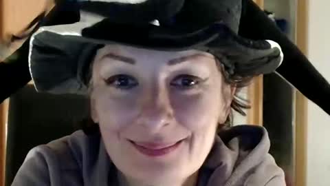 Raluca online show from 11-01-25, 08:11