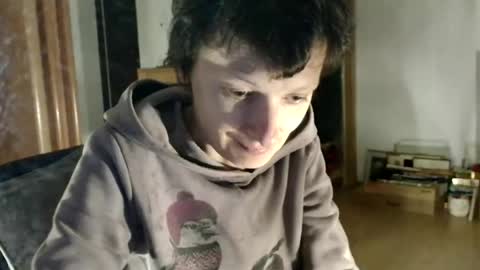 Raluca online show from 11-25-25, 09:04