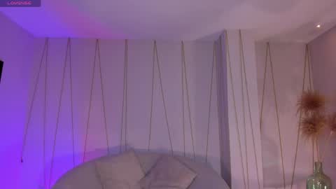 Snapshot of beccabaxter chatting on 04-29-26, 11:58 Am Becca online show from 04-29-26, 11:58