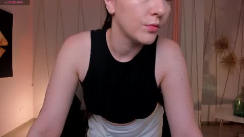 Snapshot of beccabaxter chatting on 06-11-26, 12:03 Am Becca online show from 06-11-26, 12:03