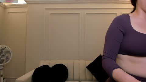 Snapshot of beccabaxter chatting on 06-26-26, 11:58 Am Becca online show from 06-26-26, 11:58