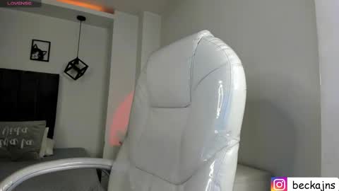 Marzhie online show from 02-10-25, 03:42