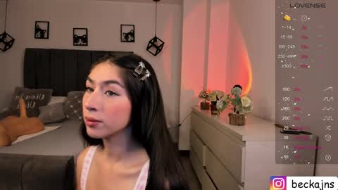 Marzhie online show from 02-18-25, 01:55