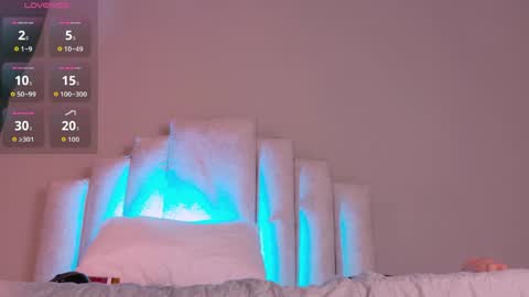 Snapshot of beckablue chatting on 04-21-26, 12:55 Beecckkkaaa online show from 04-21-26, 12:55