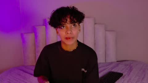 Snapshot of beckablue chatting on 04-30-26, 10:32 Beecckkkaaa online show from 04-30-26, 10:32