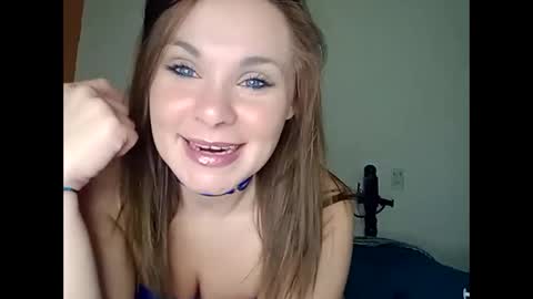 BECKY BOO  online show from 10-25-25, 05:59