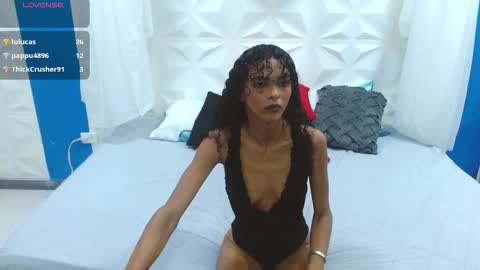 becky_lynch_102 online show from 12-02-25, 05:08