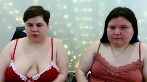 BeckyAndEllen online show from 03-25-26, 10:54