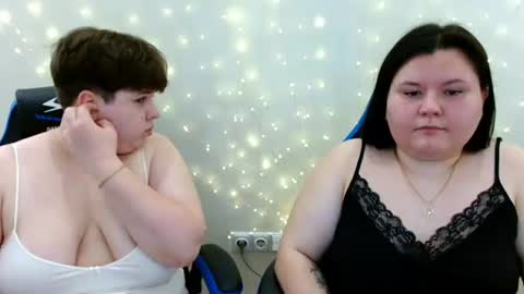 BeckyAndEllen online show from 07-12-26, 11:45