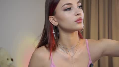 Snapshot of beckymadsons chatting on 10-11-25, 01:09 Melissa online show from 10-11-25, 01:09