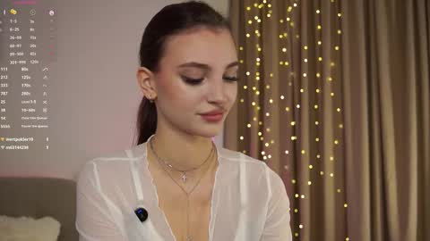 Snapshot of beckymadsons chatting on 10-25-25, 03:18 Melissa online show from 10-25-25, 03:18